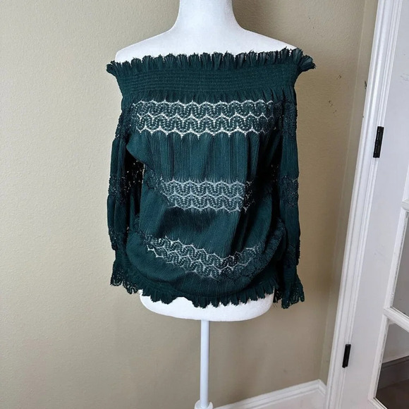 ANTHROPOLOGIE Deletta brand Off Shoulder Green Lace Top - size Medium - Picture 2 of 13